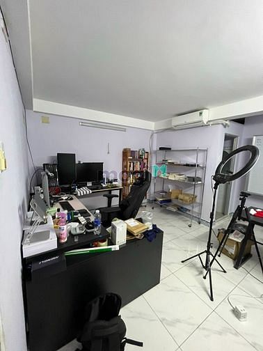 Hình ảnh Nhà Mã Lò [4,2x16] 1 trệt 1 lửng 1 lầu 5PN 3WC
