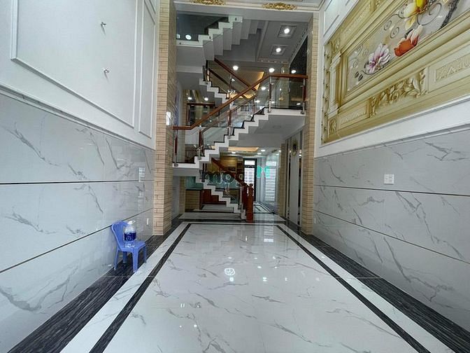 Hình ảnh NGỘP Bán Biệt Thự Mini Dát Vàng 56M2, 5 tầng ,hẻm 8m vỉa hè 1,1 TỶ