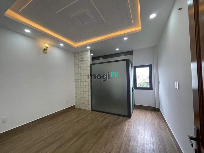 Hình ảnh NGỘP Bán Biệt Thự Mini Dát Vàng 56M2, 5 tầng ,hẻm 8m vỉa hè 1,1 TỶ