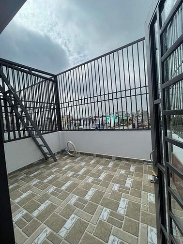 Hình ảnh NGỘP Bán Biệt Thự Mini Dát Vàng 56M2, 5 tầng ,hẻm 8m vỉa hè 1,1 TỶ
