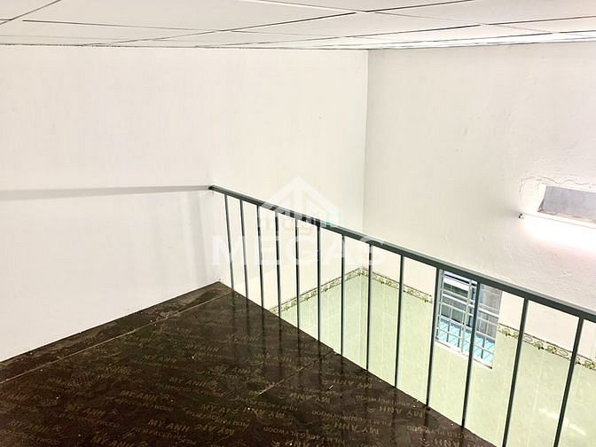 Hình ảnh Cho thuê phòng gác cao ngay Cao Đẳng Công Thương HCM