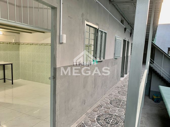 Hình ảnh Cho thuê phòng gác cao ngay Cao Đẳng Công Thương HCM