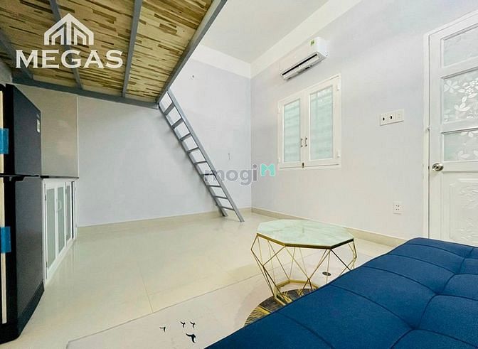 Hình ảnh Phòng gác siêu rộng đi bộ qua HUTECH