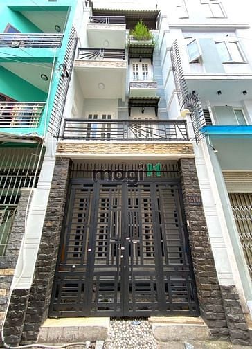 Hình ảnh Cho thuê nhà đường Cách Mạng Tháng 8, Quận 10 , Trệt 3 lầu 5PN