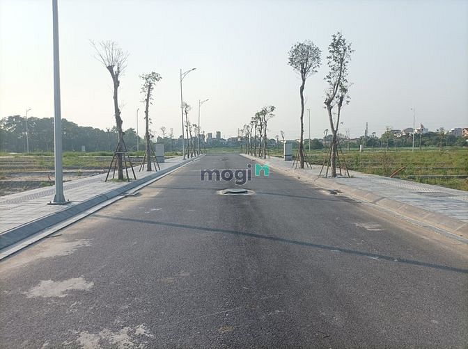 Hình ảnh Đất lô góc, vỉa hè, oto tránh. DT 60m2, MT 5m. Giá: 4.8 tỷ.