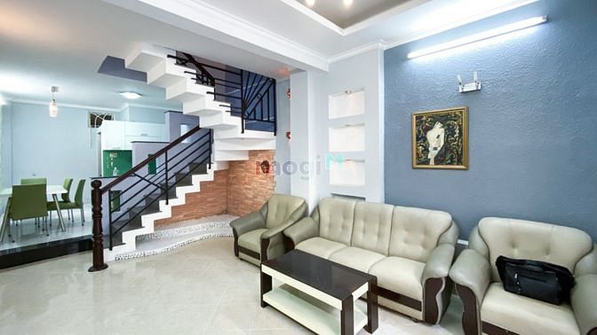 Hình ảnh Cho thuê nhà đường Cách Mạng Tháng 8, Quận 10 , Trệt 3 lầu 5PN