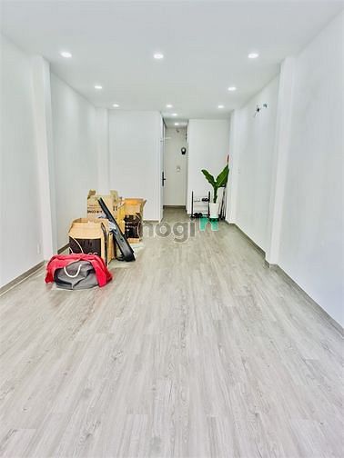 Hình ảnh Mặt tiền nguyễn thiện thuật q.3.3 lầu.3,5x12m.45tr