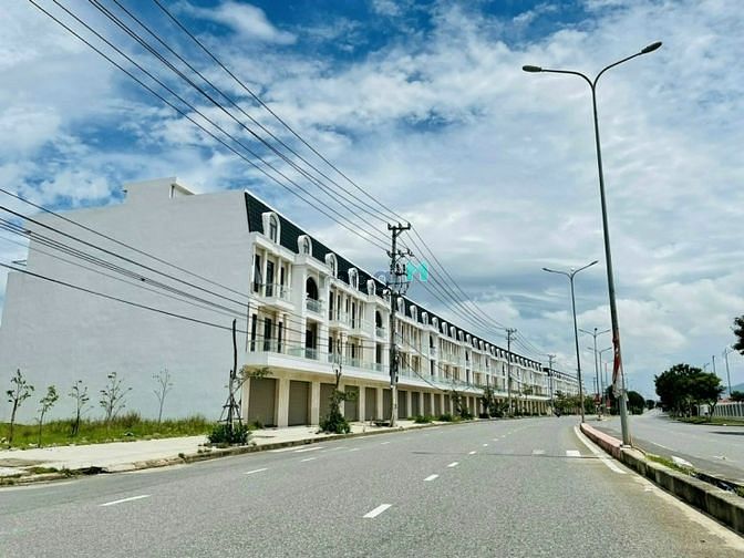 Hình ảnh Biệt thự 300m2 Lakeside Palace cần bán giá rẻ cho KH xây ở