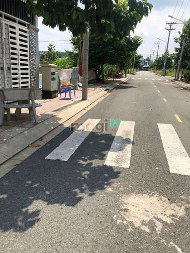 Hình ảnh Đất ngộp trung tâm thành phố sân bay, SHR - chỉ 1ty1