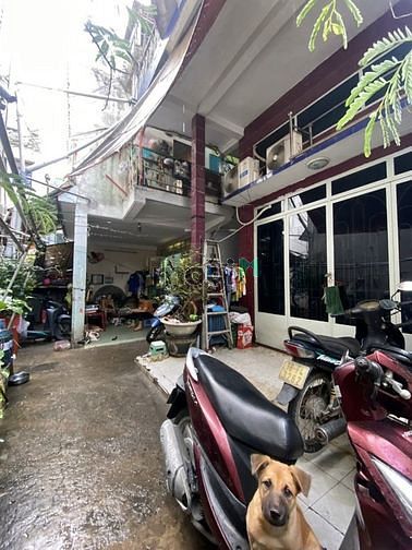 Hình ảnh Bán nhà hẻm xe tải quận 10 chỉ 100TR/M2 12TỶ