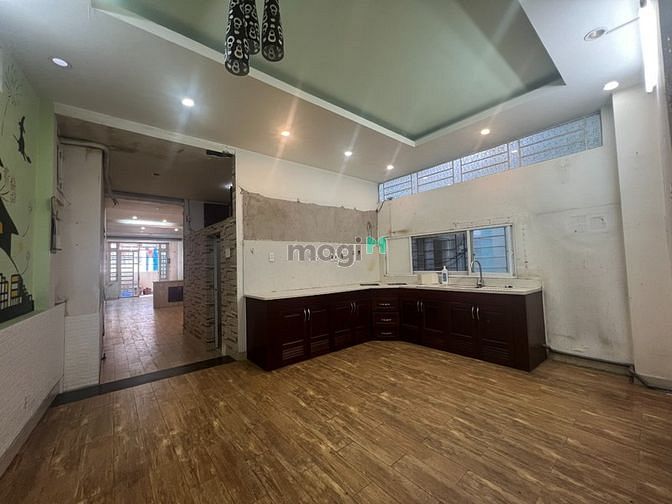 Hình ảnh Cho thuê nhà Hoàng Văn Thụ - Ngay Công Viên