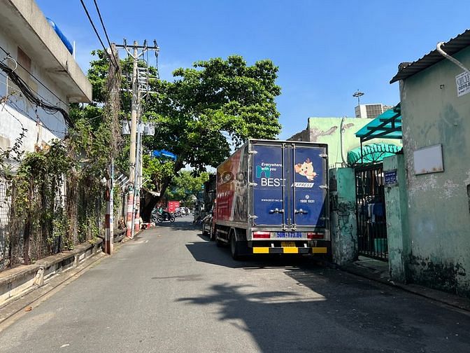Hình ảnh Cho thuê nhà Hoàng Văn Thụ - Ngay Công Viên
