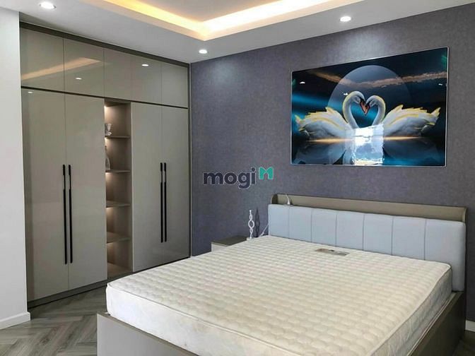 Hình ảnh Cho thuê Penthouse Star Hill, Quận 7, 350m2 5PN Nội thất cao cấp.