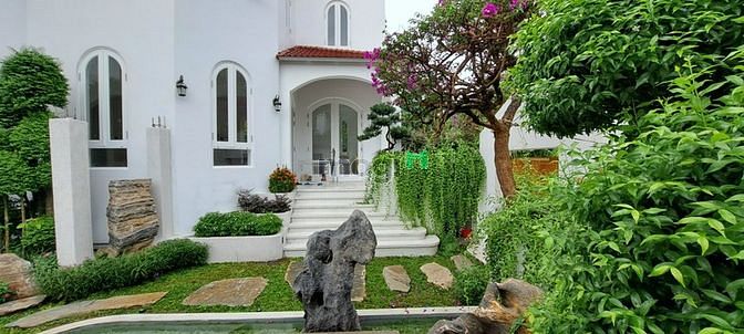 Hình ảnh Villa Gốc 3MT Nguyễn Văn Hưởng, 560tr/m2