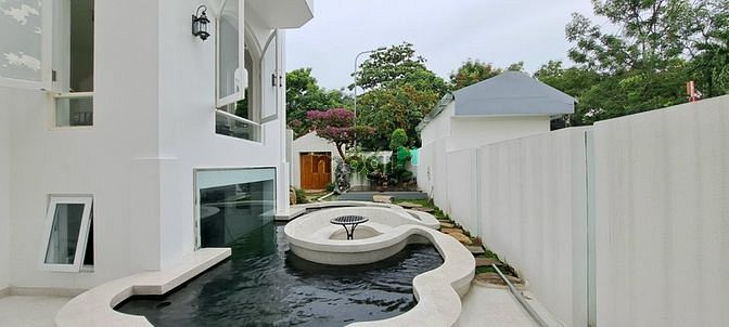 Hình ảnh Villa Gốc 3MT Nguyễn Văn Hưởng, 560tr/m2