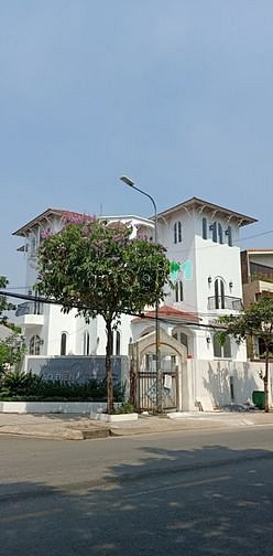 Hình ảnh Villa Gốc 3MT Nguyễn Văn Hưởng, 560tr/m2