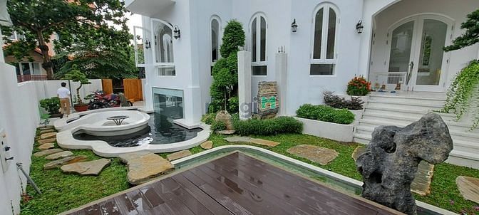 Hình ảnh Villa Gốc 3MT Nguyễn Văn Hưởng, 560tr/m2