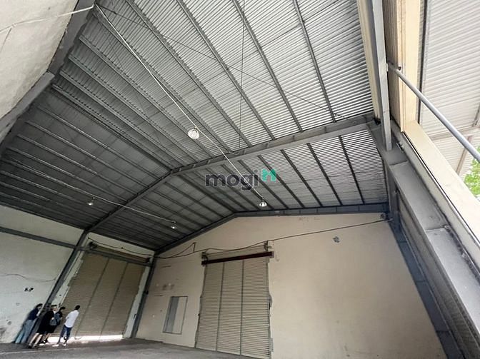 Hình ảnh Cho thuê kho 240m2 mặt tiền đường Võ Chí Công