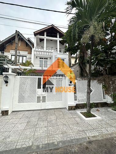 Hình ảnh Villa shynh đẹp trằng toát 220m2 giá 3500$