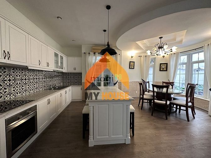 Hình ảnh Villa shynh đẹp trằng toát 220m2 giá 3500$