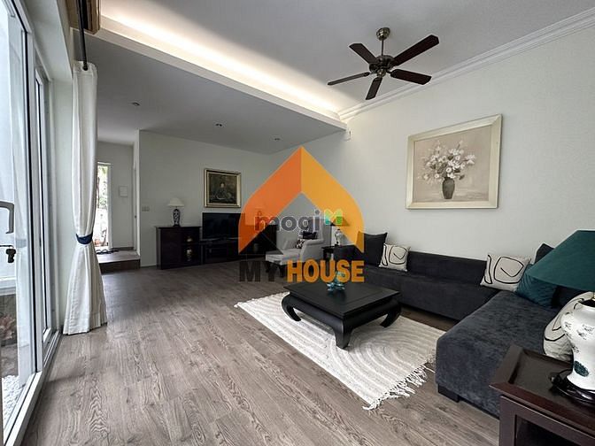 Hình ảnh Villa shynh đẹp trằng toát 220m2 giá 3500$
