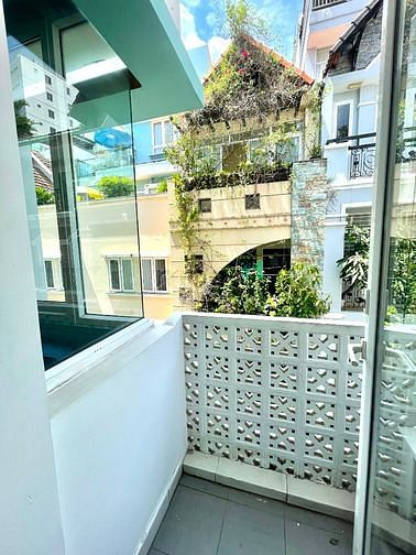 Hình ảnh Căn Hộ Studio Bancony ngay Ngã 6 Phù Đổng gần Chợ Bến Thành