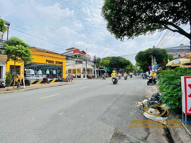 Hình ảnh Bán lô đất đẹp 69m2 cách đường Phan Trung 20m, hẻm xe hơi ra vào.