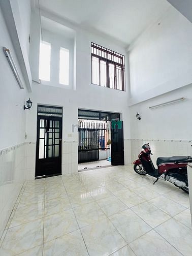 Hình ảnh Cực hiếm nhà 3 tầng 5pn chỉ 3.xx ngay bình thọ
