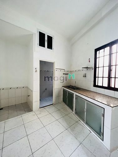 Hình ảnh Cực hiếm nhà 3 tầng 5pn chỉ 3.xx ngay bình thọ
