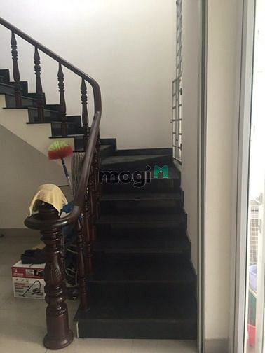 Hình ảnh Cho thuê nhà dt 6x23 DTSD (260m2) sân để ÔTÔ.