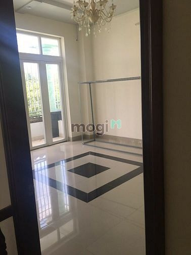 Hình ảnh Cho thuê nhà dt 6x23 DTSD (260m2) sân để ÔTÔ.