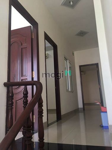 Hình ảnh Cho thuê nhà dt 6x23 DTSD (260m2) sân để ÔTÔ.