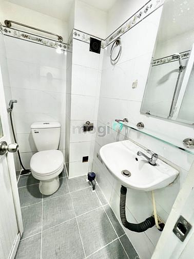 Hình ảnh PHÒNG TRỌ MỚI TINH ĐẲNG CẤP: Máy Lạnh, Tủ áo, Tủ giày, Gác lửng+ bếp..