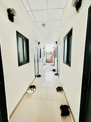 Hình ảnh PHÒNG TRỌ MỚI TINH ĐẲNG CẤP: Máy Lạnh, Tủ áo, Tủ giày, Gác lửng+ bếp..