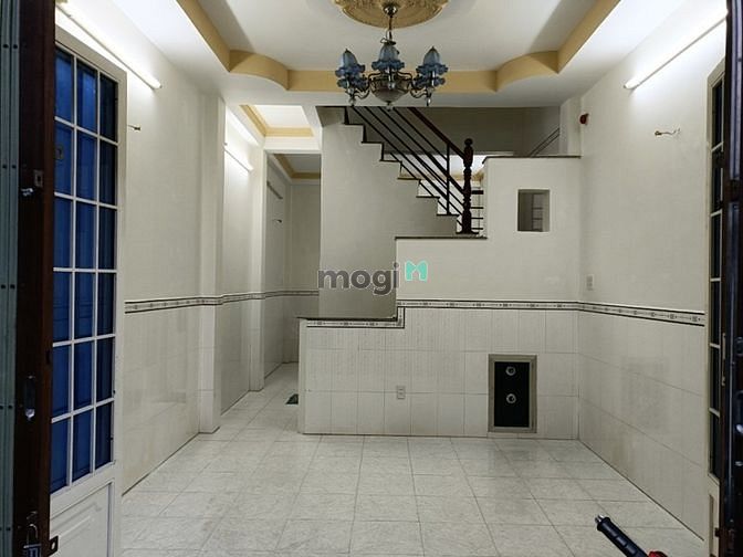 Hình ảnh Nhà 35 m2 Lê Văn Lương Quận 7, giá chỉ 2.9 tỷ