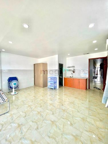 Hình ảnh P ban công full nội thất bên luỹ bán bích