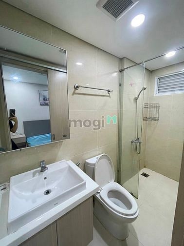 Hình ảnh CHCC có Bancol thoáng mát View đẹp _ Trần Hưng Đạo _ Q1