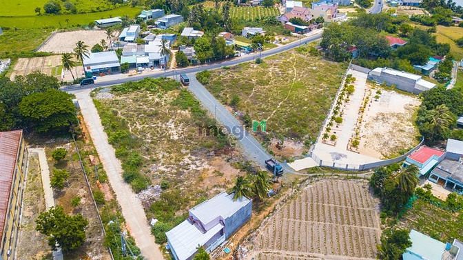 Hình ảnh Đất nền ven biển liền kề QL 1A giá chỉ 1,55 tỷ bao thuế phí