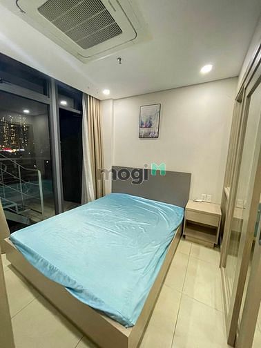 Hình ảnh CHCC có Bancol thoáng mát View đẹp _ Trần Hưng Đạo _ Q1