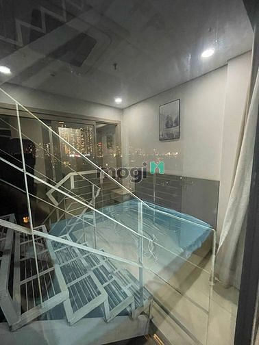 Hình ảnh CHCC có Bancol thoáng mát View đẹp _ Trần Hưng Đạo _ Q1
