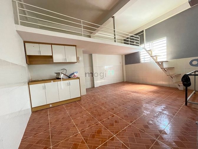 Hình ảnh Phòng có gác siêu rộng thoáng mát - Sát Văn Lang 2