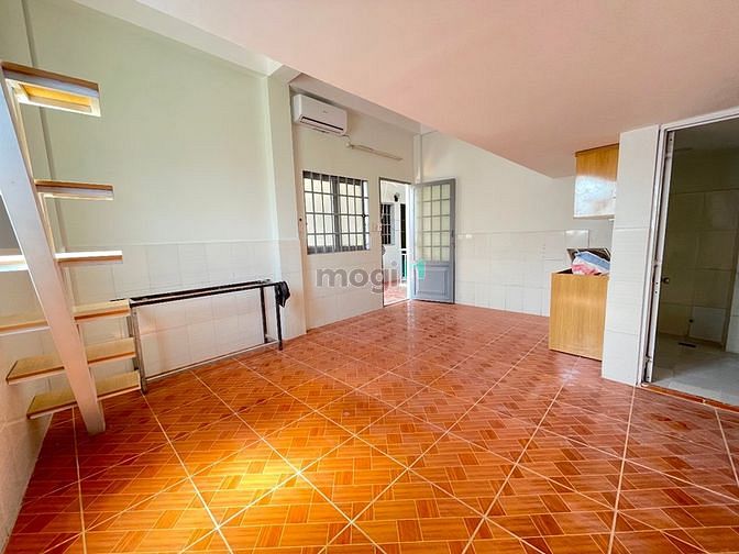 Hình ảnh Phòng có gác siêu rộng thoáng mát - Sát Văn Lang 2