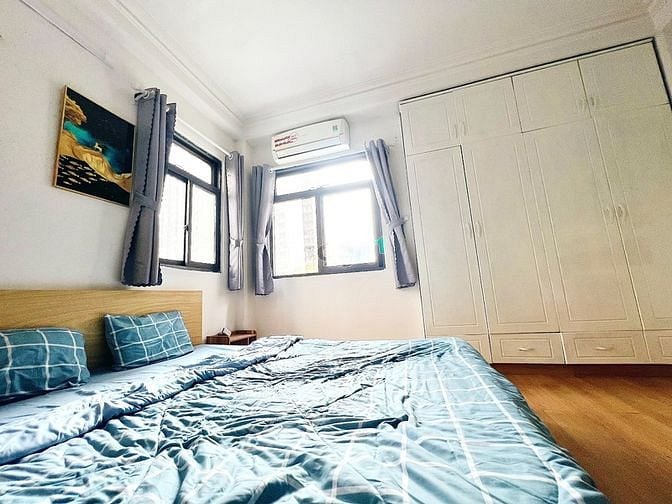 Hình ảnh Mb6623 nạp rút nhanh chóng studio cửa sổ view landmark cực đẹp ngay ngã tư Hàng Xanh