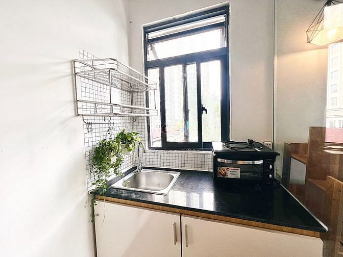 Hình ảnh Mb6623 nạp rút nhanh chóng studio cửa sổ view landmark cực đẹp ngay ngã tư Hàng Xanh