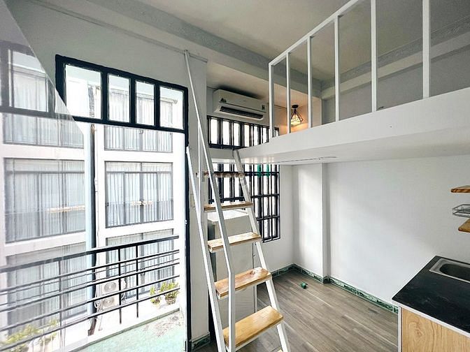 Hình ảnh DUPLEX full bancol, cửa sổ ngay trung tâm Tân Bình