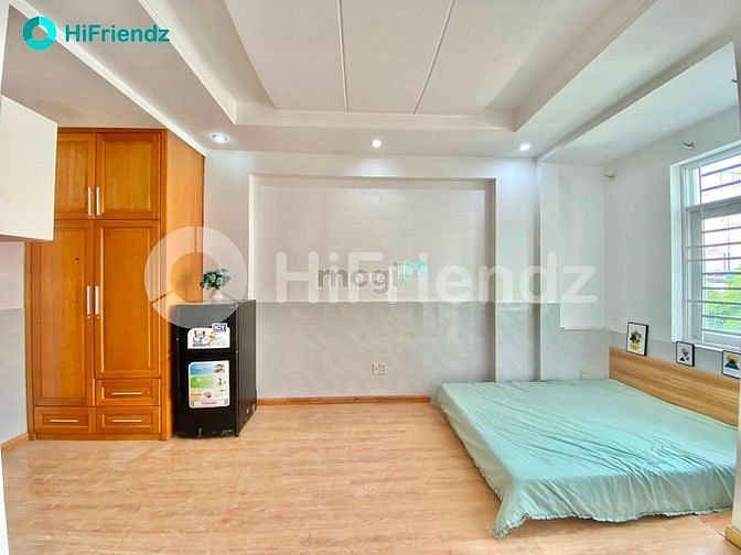 Hình ảnh Anh có thể đợi e cả mùa thu, còn phòng này thì a không chắc