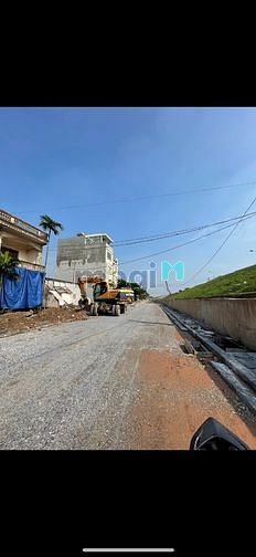 Hình ảnh Bán 30.5m2 Đất Tổ 5 Giang Biên, Cách 1 Nhà Ra Đường Ô tô tránh 2.4 tỷ