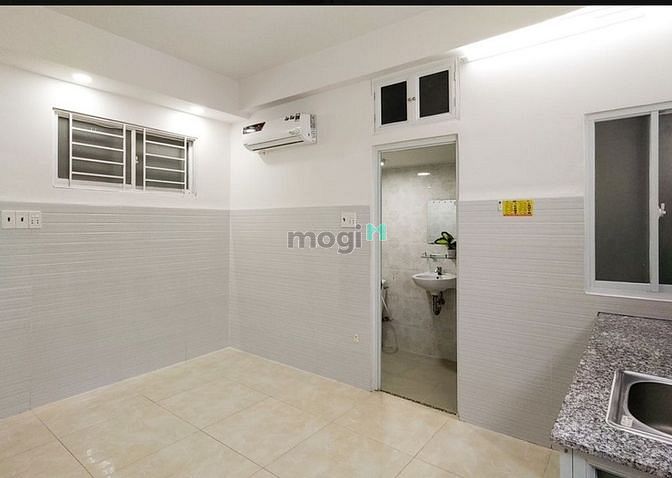 Hình ảnh Mb6623 nạp rút nhanh chóng Studio cửa sổ lớn ngay đh TDT kế bên lotte mart quận 7