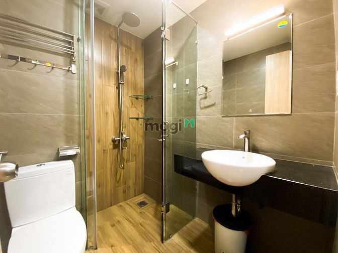 Hình ảnh Phòng có ban công rộng . Đầy đủ tiện ích, Full nội thất