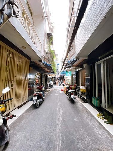 Hình ảnh Bán nhà đường 20 thước, quận 4